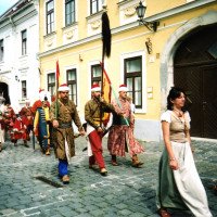 Várjátékok